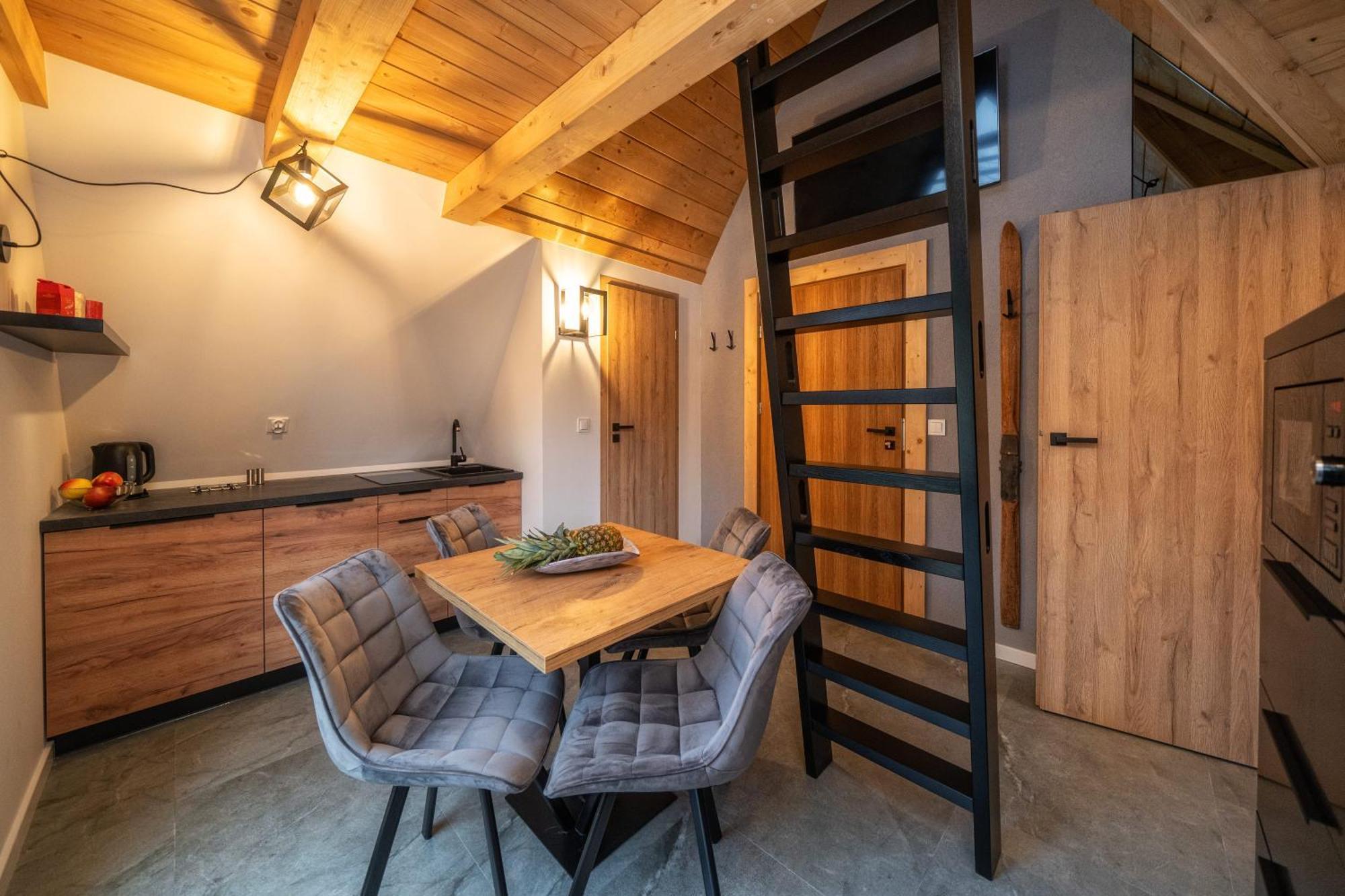 Tatrzanska Miejscowka - Apartamenty Centrum Закопане Стая снимка