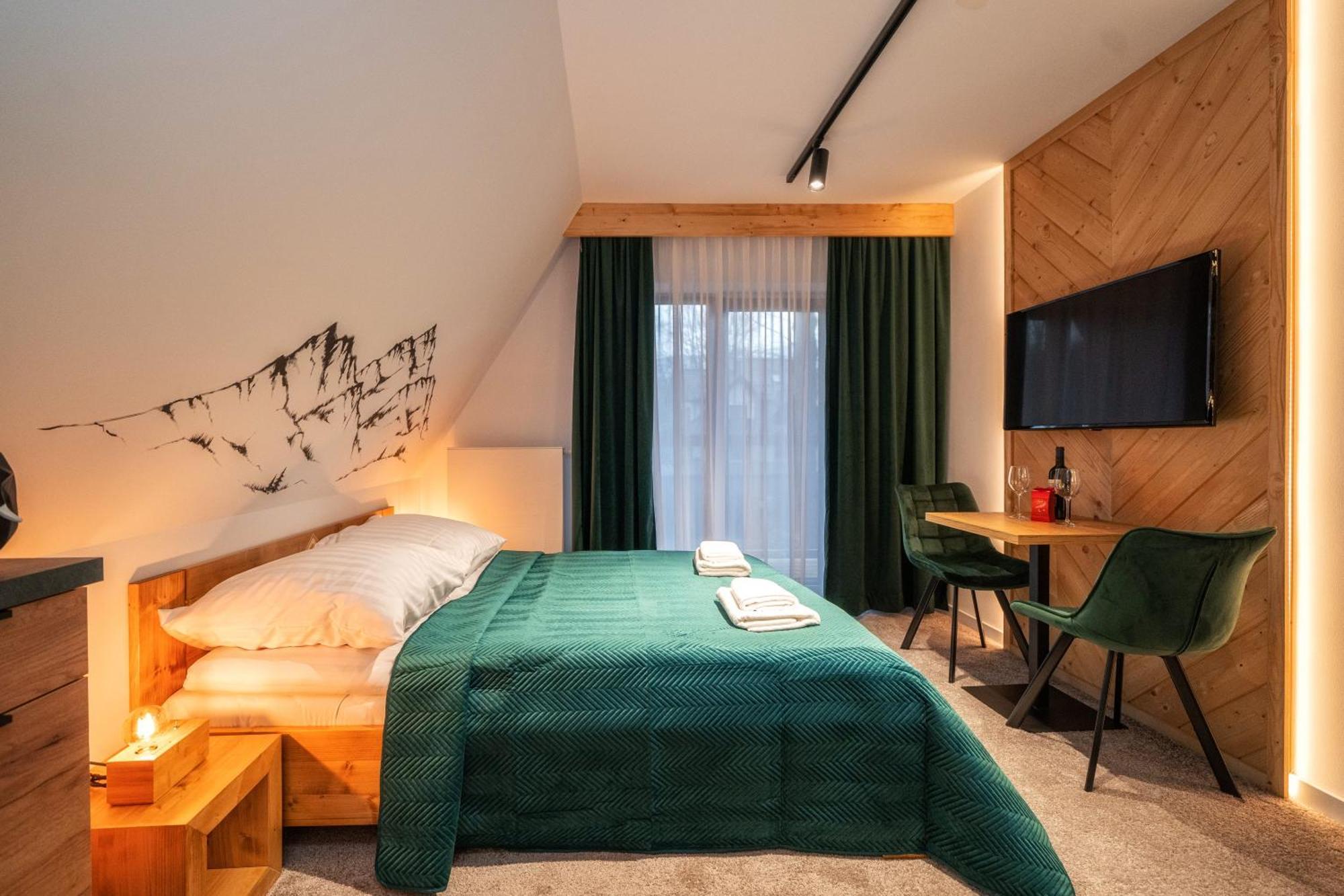 Tatrzanska Miejscowka - Apartamenty Centrum Закопане Стая снимка