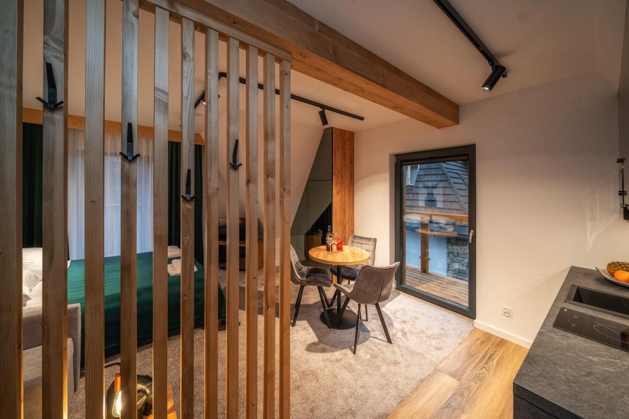 Tatrzanska Miejscowka - Apartamenty Centrum Закопане Стая снимка