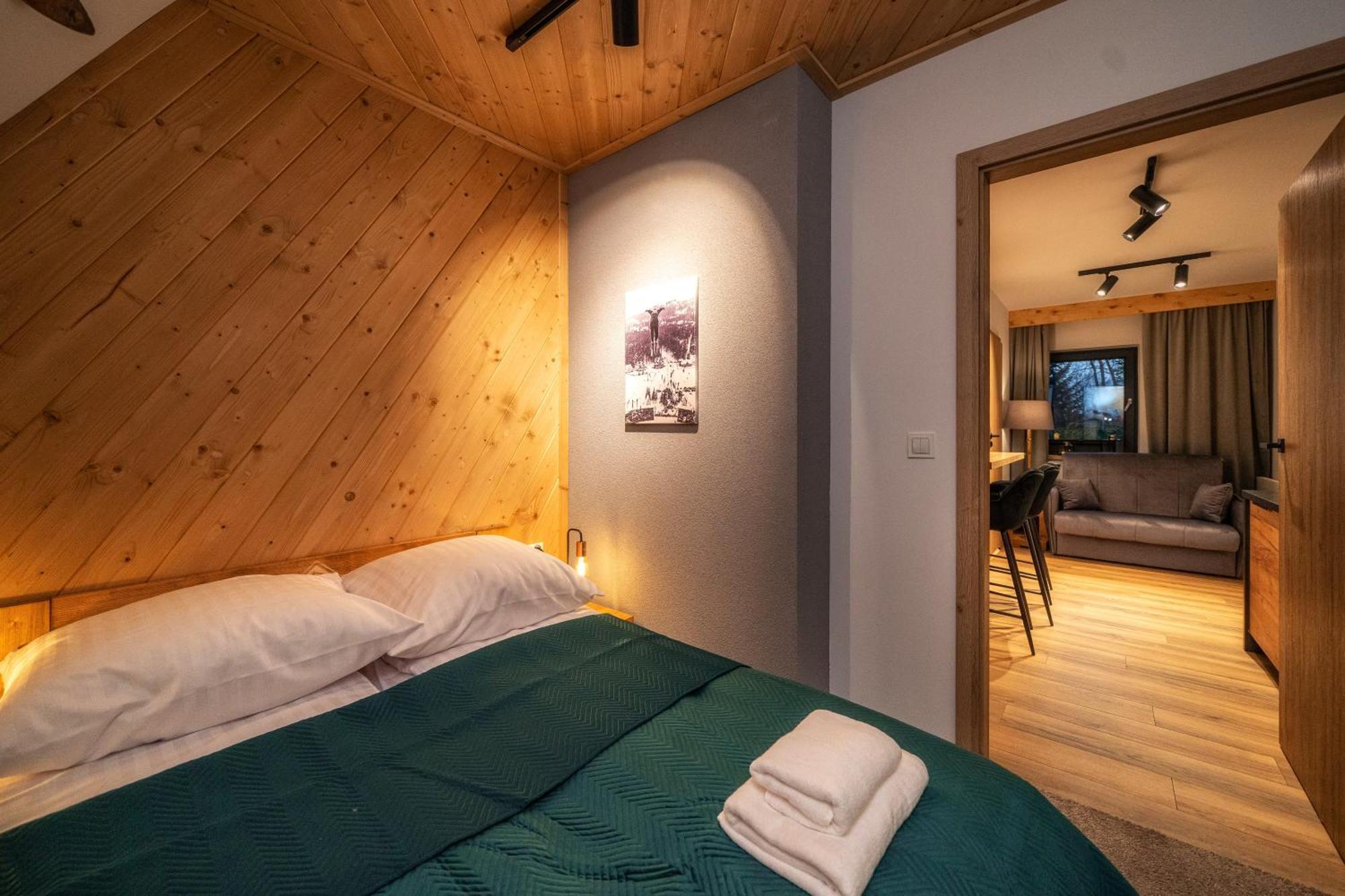 Tatrzanska Miejscowka - Apartamenty Centrum Закопане Стая снимка