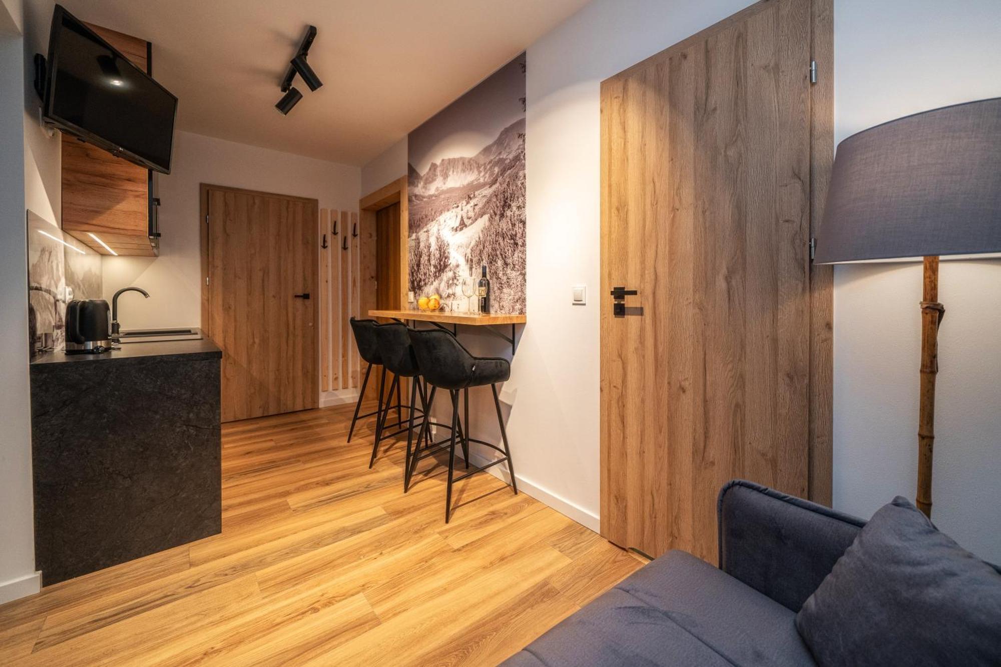 Tatrzanska Miejscowka - Apartamenty Centrum Закопане Стая снимка