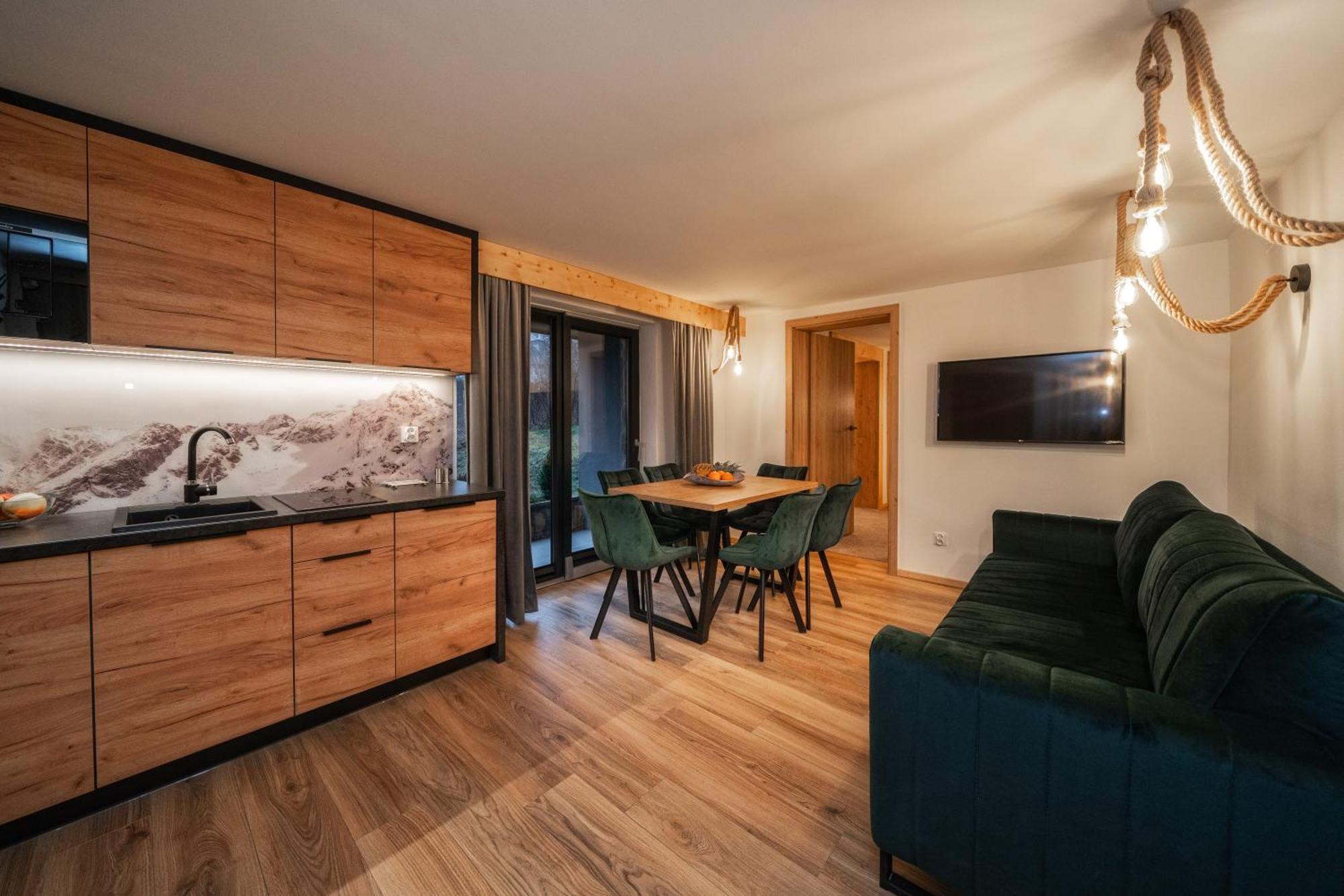 Tatrzanska Miejscowka - Apartamenty Centrum Закопане Стая снимка